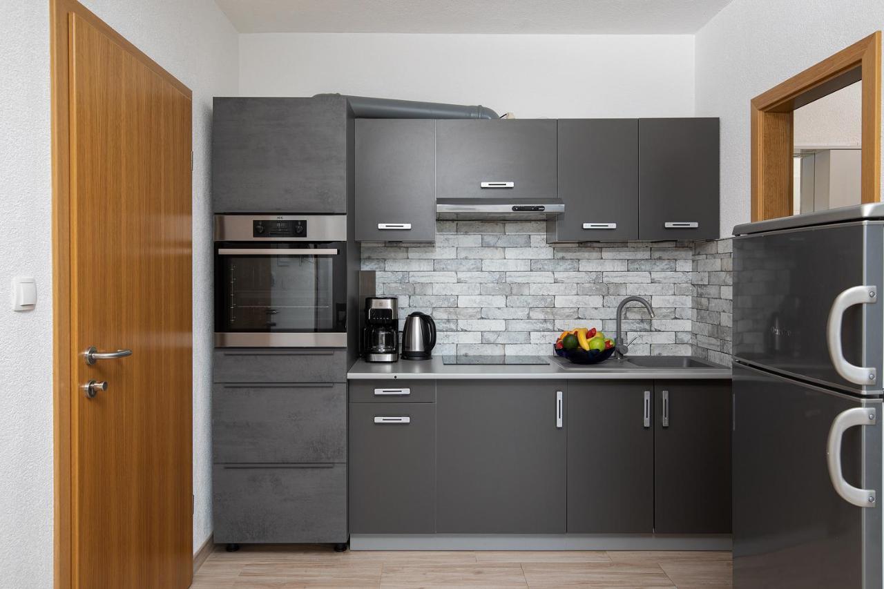 Apartmani Mirna Luka Pomer Bagian luar foto